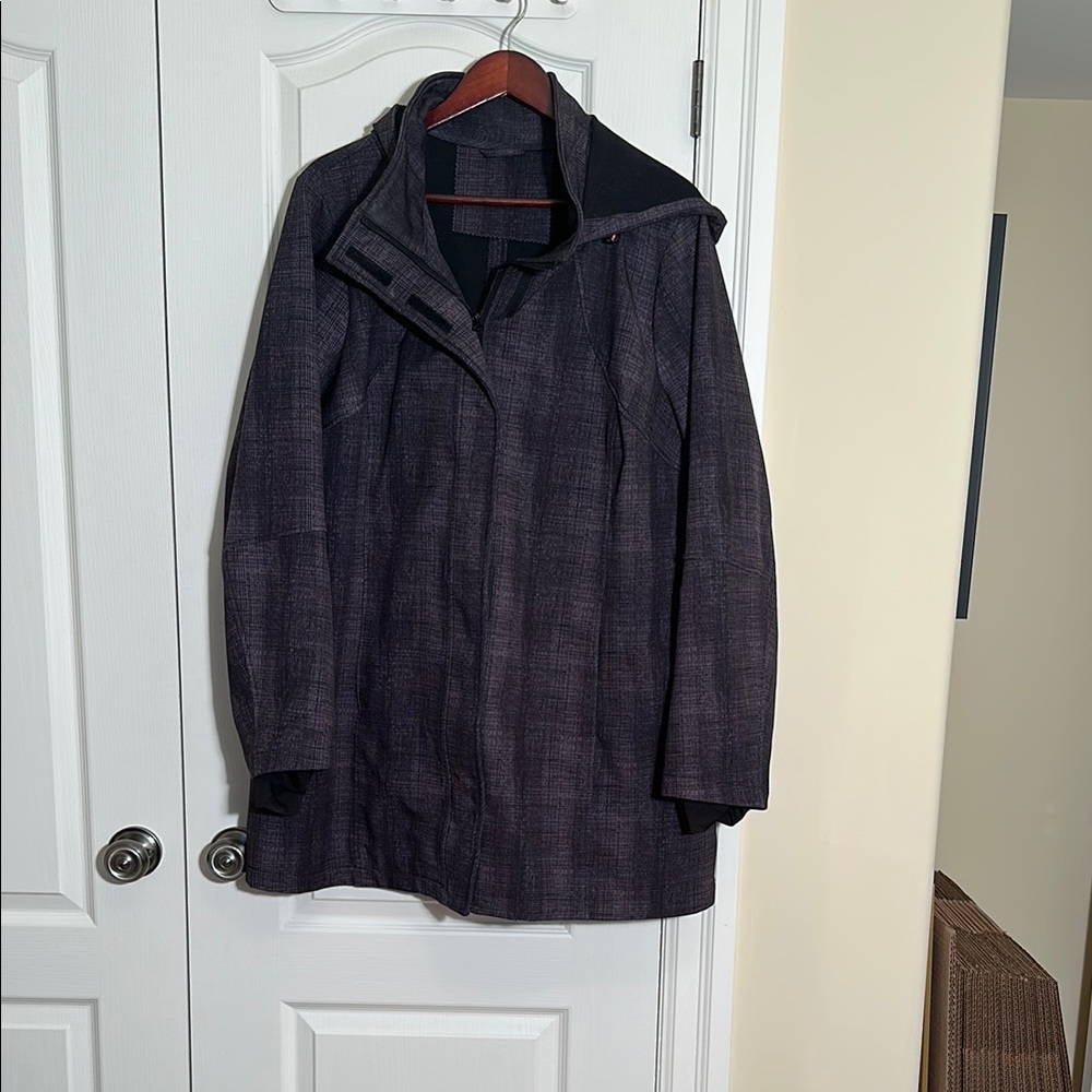 Women's Dark Grey & Black Winter Jacket